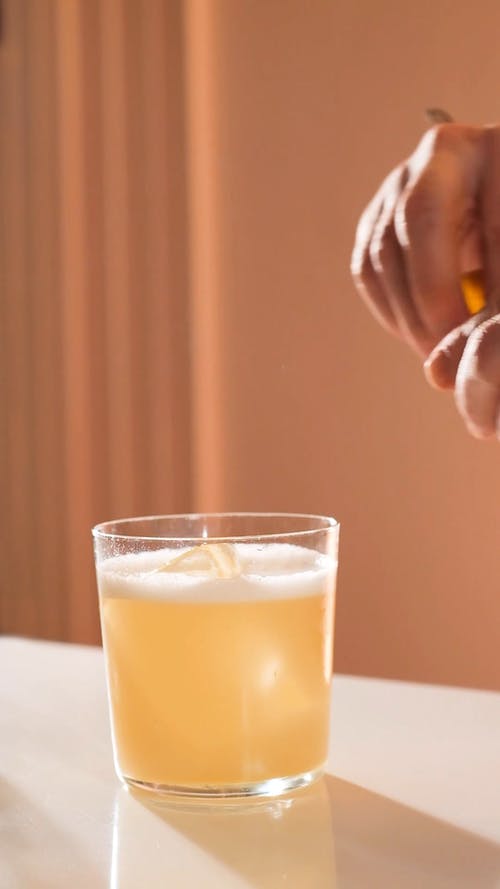 有关冷, 可口的, 垂直视频的免费素材视频