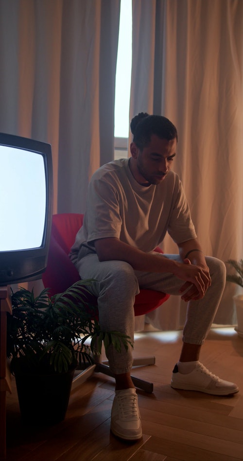 有关人,在家,坐的免费素材视频