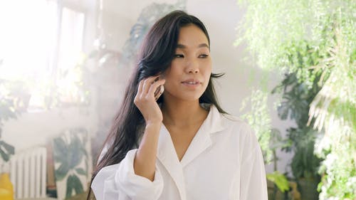 有关室内植物, 智慧手机, 纵向的免费素材视频