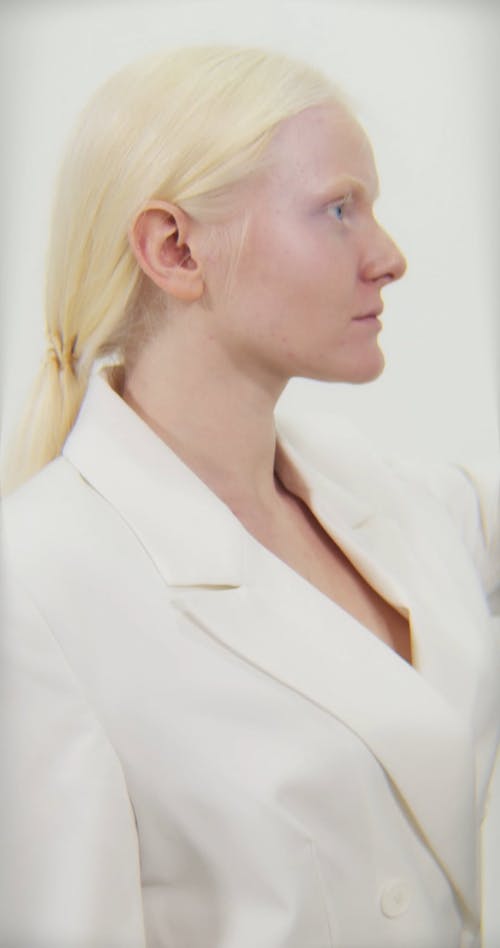 有关一对, 严肃, 垂直视频的免费素材视频