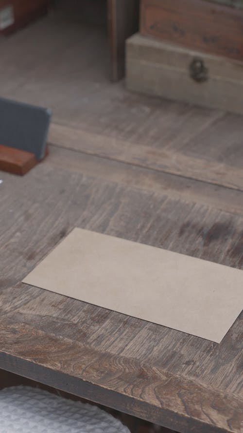 有关＃室内, 信, 垂直视频的免费素材视频