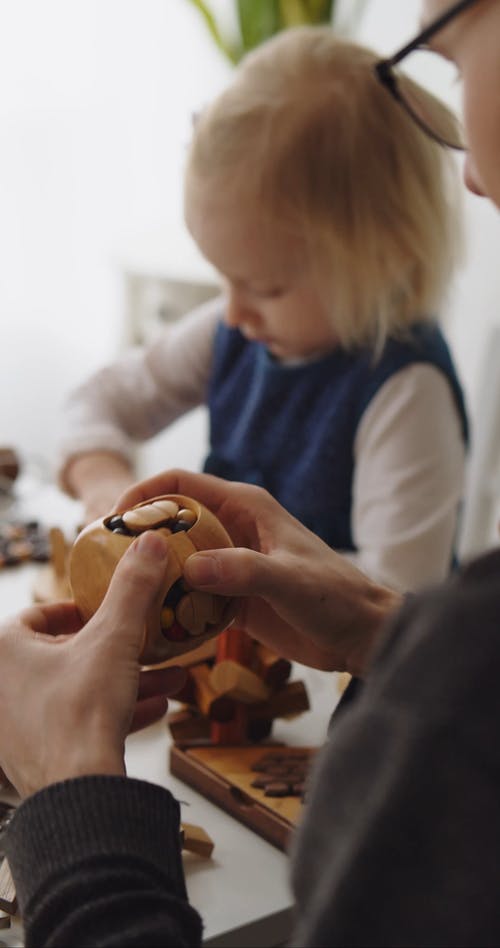 有关人, 儿童, 在家的免费素材视频