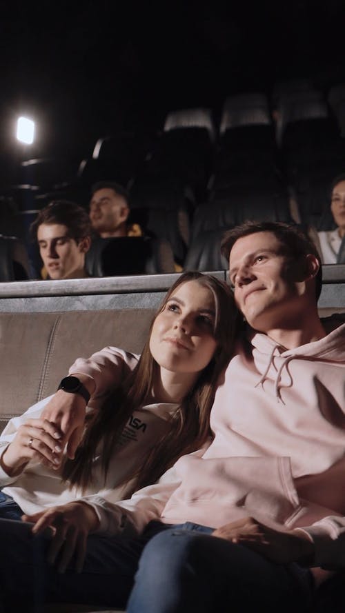 有关一对, 人, 剧院的免费素材视频