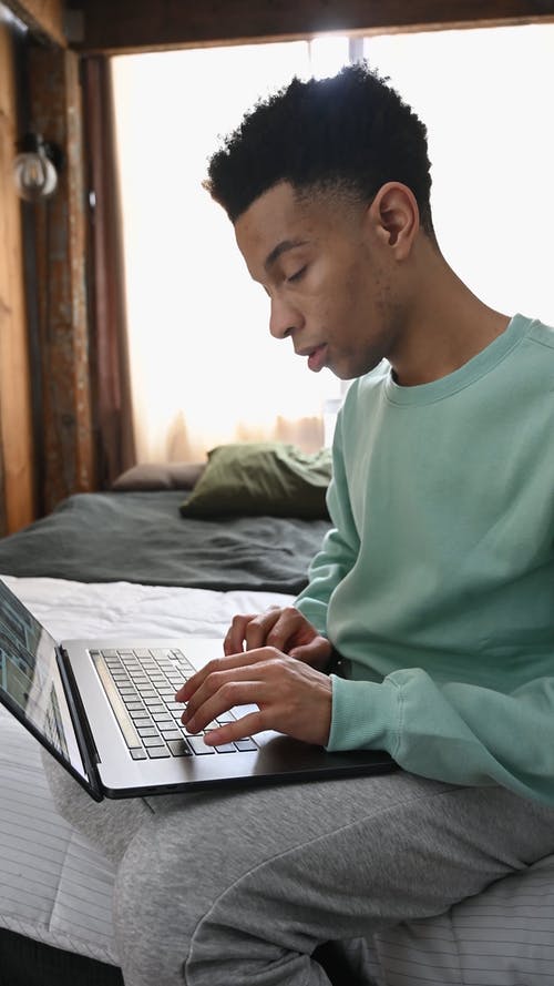 有关上网, 互联网, 人的免费素材视频