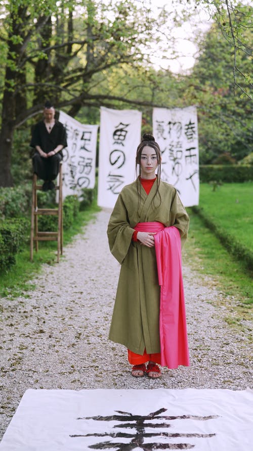 有关人, 人物, 传统服装的免费素材视频