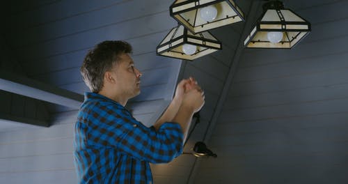 有关人, 去除, 在家的免费素材视频