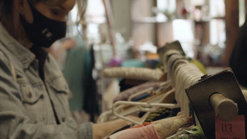 有关冠状病毒, 口罩, 女人的免费素材视频