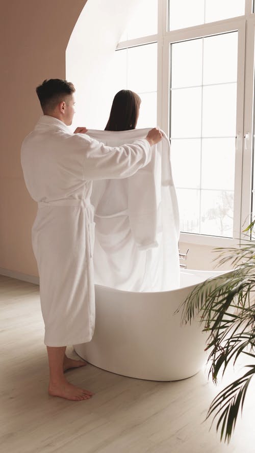 有关一对, 下沉, 垂直视频的免费素材视频