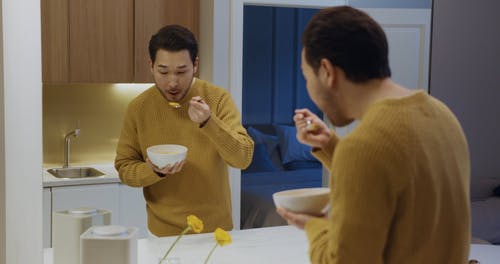 有关人, 休闲, 吃的免费素材视频