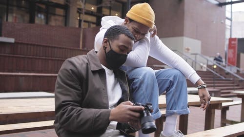 有关一起, 单反相机, 坐的免费素材视频