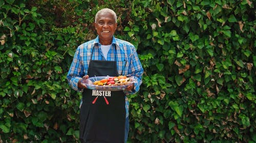 有关围裙, 微笑, 成人的免费素材视频