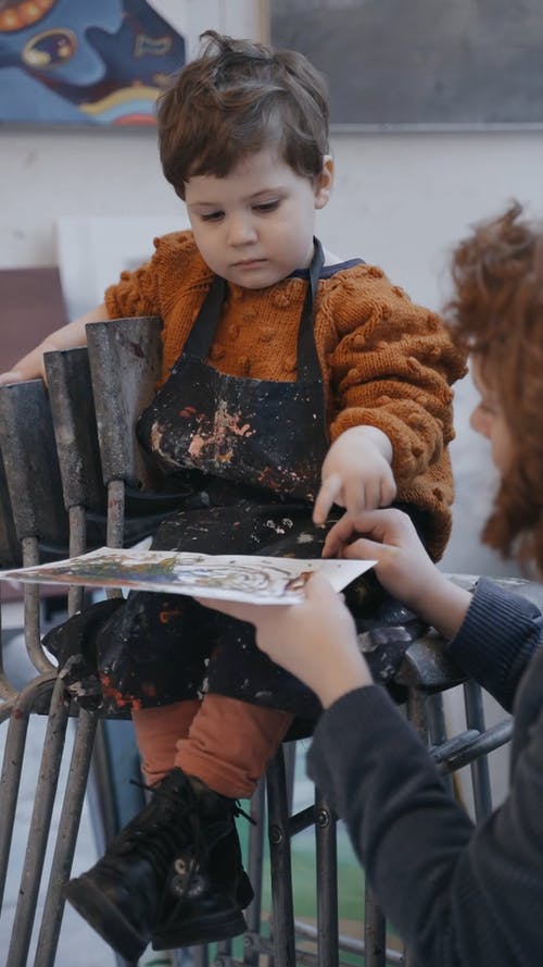 有关儿童, 刷子, 可爱的免费素材视频