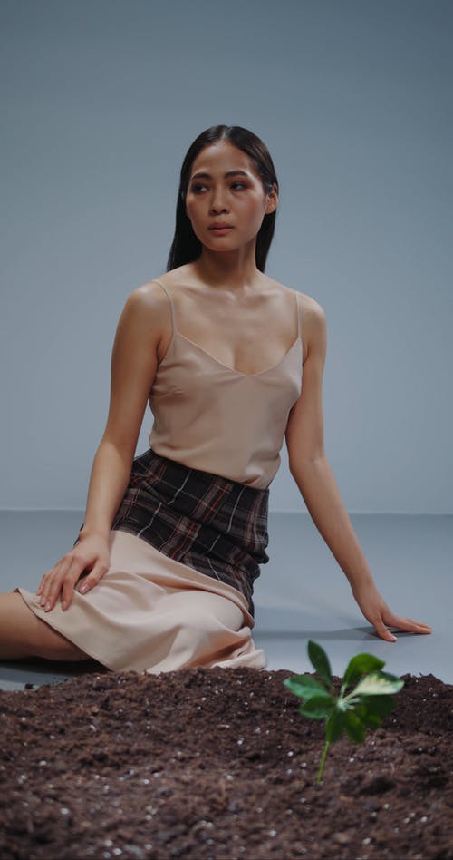 有关人, 土, 垂直视频的免费素材视频