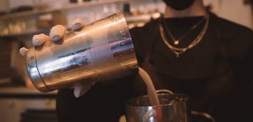 有关不锈钢, 倾注, 冷的免费素材视频