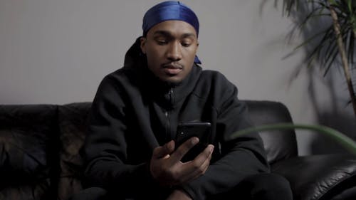 有关人, 冷色调, 发饰的免费素材视频