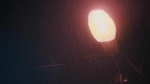 有关下雨的夜晚, 光, 反射的免费素材视频
