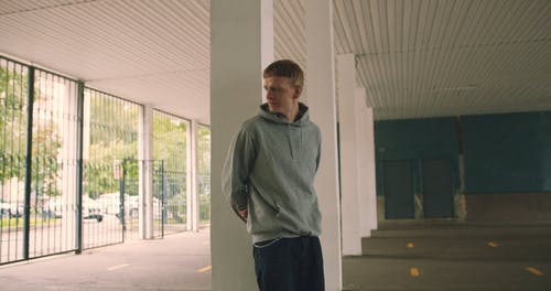 有关人, 休闲装, 低角度视图的免费素材视频