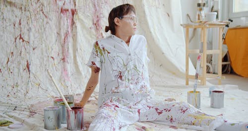 有关不情绪化, 人, 在地上的免费素材视频