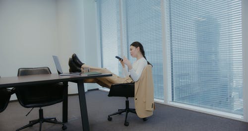 有关3C用品, 休息时间, 休闲的免费素材视频