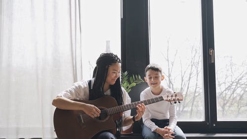 有关一起, 儿童, 原声吉他的免费素材视频