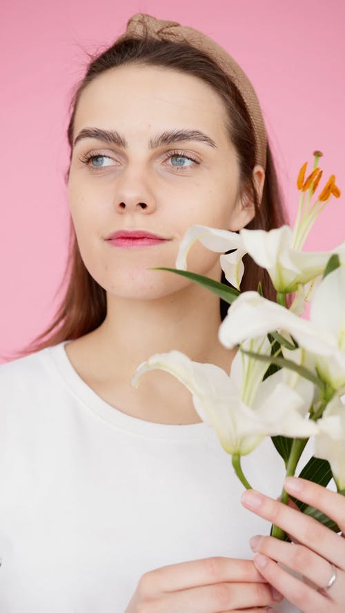 有关垂直视频, 女人, 模糊的免费素材视频