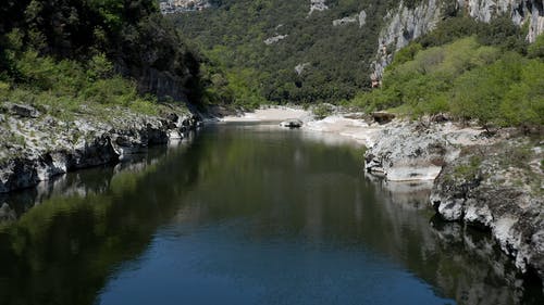 有关水体, 河, 空中镜头的免费素材视频
