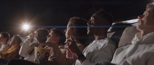 有关娱乐, 朋友, 爆米花的免费素材视频