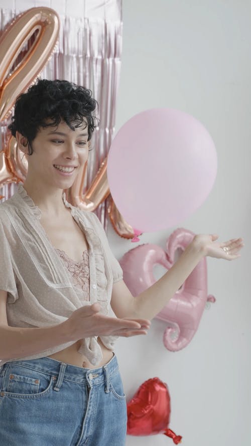 有关享受, 垂直视频, 女人的免费素材视频