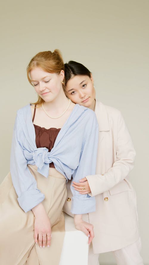 有关一起, 垂直视频, 女性的免费素材视频