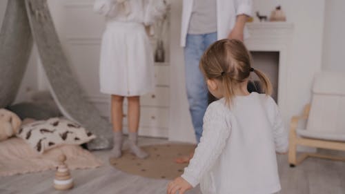 有关儿童, 在家, 壁炉的免费素材视频