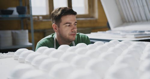 有关围裙, 室内, 小的免费素材视频