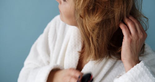 有关修剪指甲, 刷牙, 在家的免费素材视频