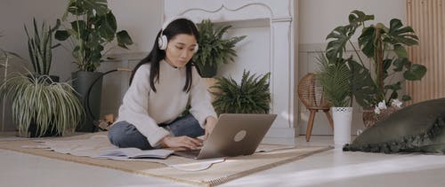 有关在家, 在家学习, 在家工作的免费素材视频