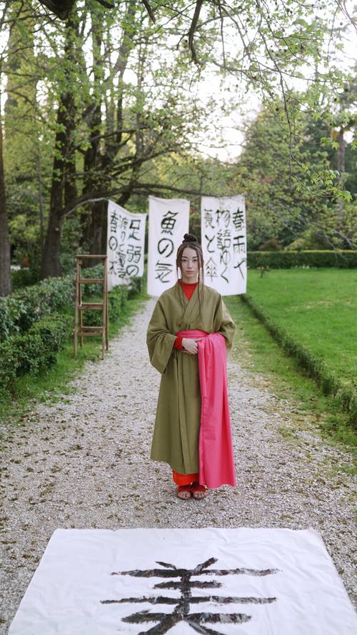 有关传统服饰, 和服, 垂直视频的免费素材视频