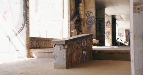 有关平衡, 废弃的建筑, 技巧的免费素材视频