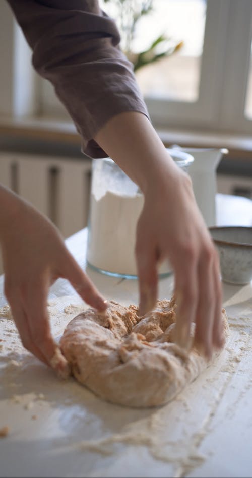 有关垂直视频, 手, 手工制造的免费素材视频