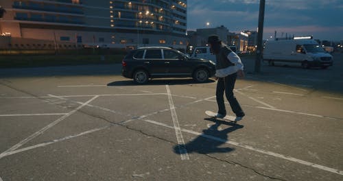 有关停车场, 在晚上, 城市之夜的免费素材视频