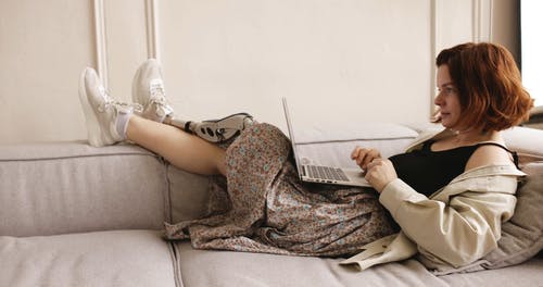 有关上网, 仿生的, 休息的免费素材视频