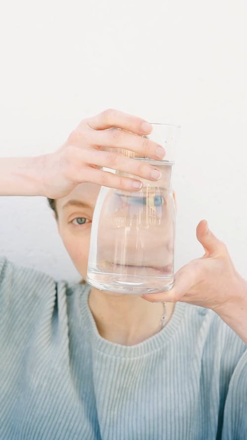 有关作文, 失真, 女人的免费素材视频