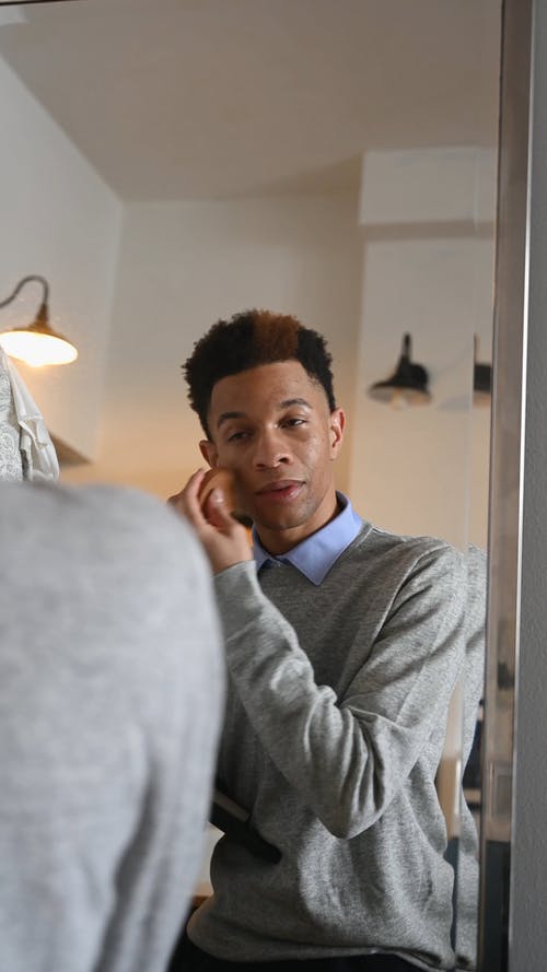 有关人, 化妆, 垂直视频的免费素材视频