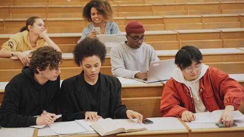 有关坐, 多元文化, 多样化的免费素材视频