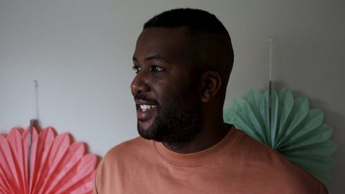 有关人, 室内, 有胡子的的免费素材视频