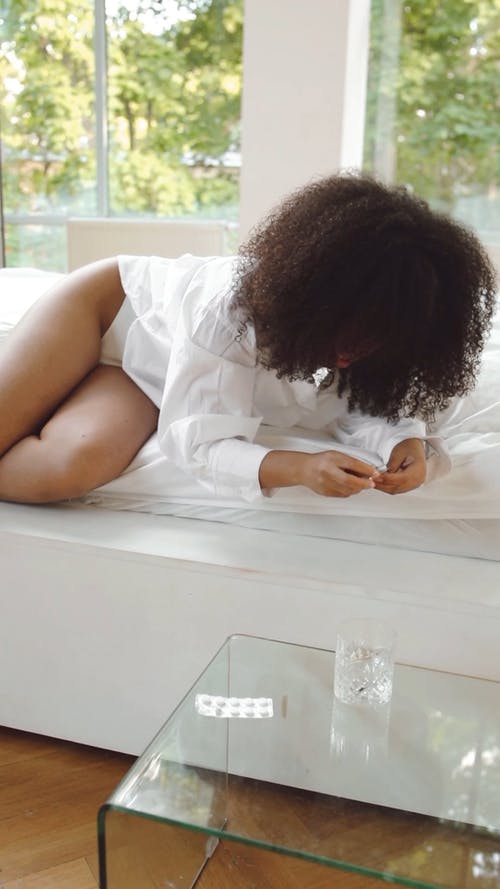 有关人, 喜怒无常, 喝的免费素材视频