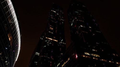 有关人,低角度拍摄,城市的免费素材视频