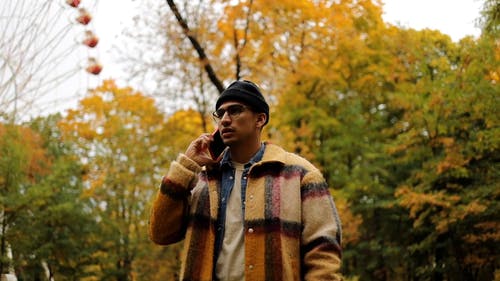 有关人, 公园, 夹克的免费素材视频