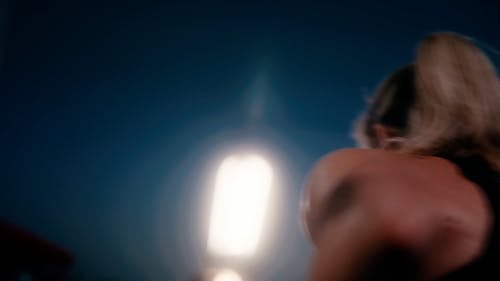 有关低角度拍摄, 女人, 女性的免费素材视频