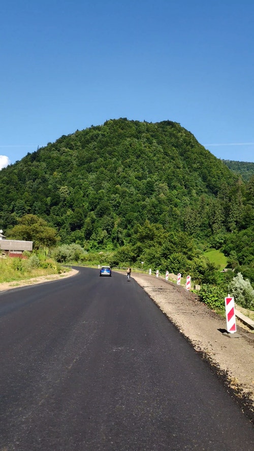 有关单车骑士,山丘,建造的免费素材视频