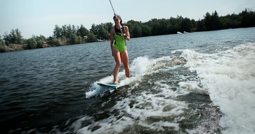 有关wakesurfing,冒险家,女人的免费素材视频