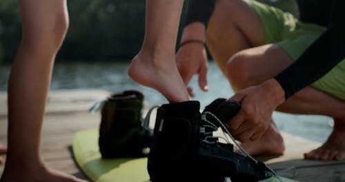 有关wakeboarder, 伸出援手, 儿童的免费素材视频