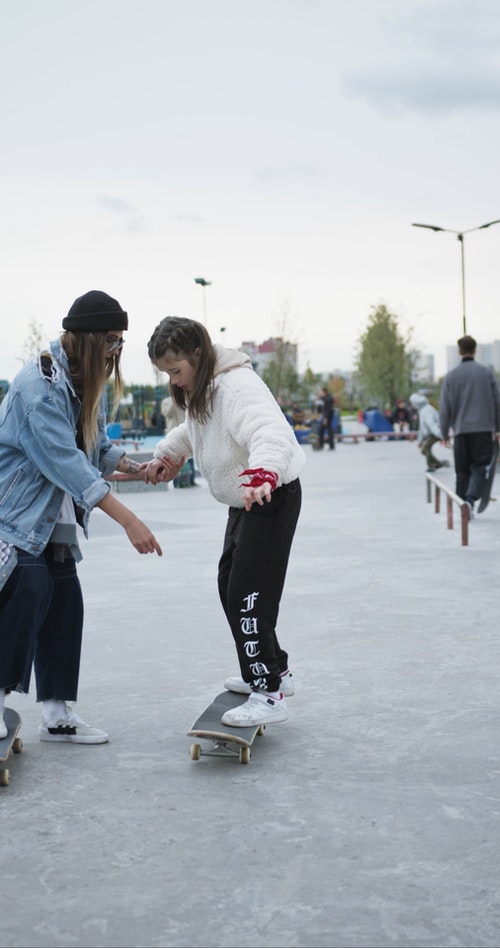 有关一起,人,伸出援手的免费素材视频